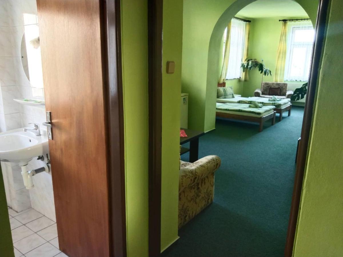 Hotel Jaro Мельник Екстер'єр фото