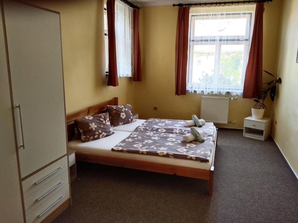 Hotel Jaro Мельник Екстер'єр фото