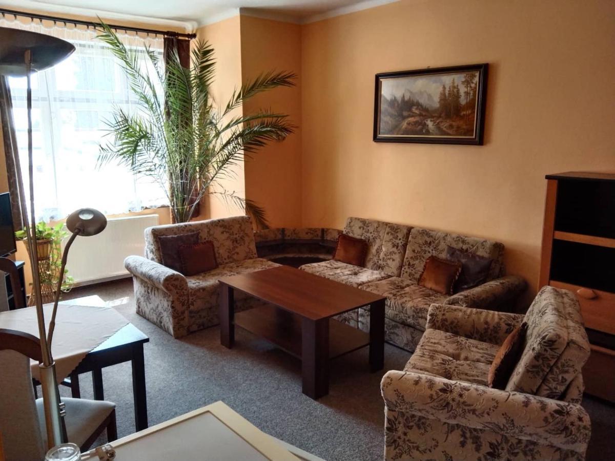 Hotel Jaro Мельник Екстер'єр фото