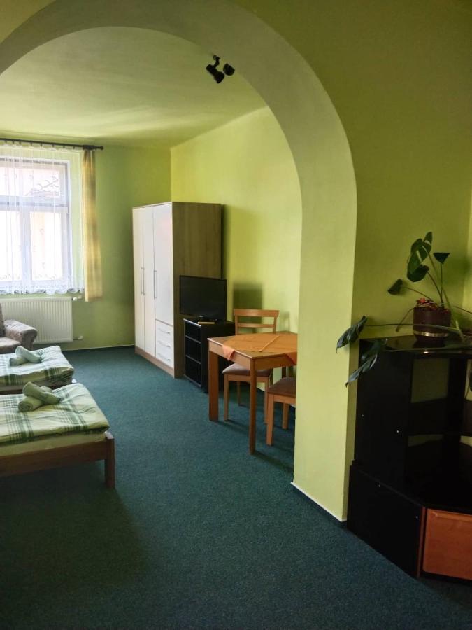 Hotel Jaro Мельник Екстер'єр фото