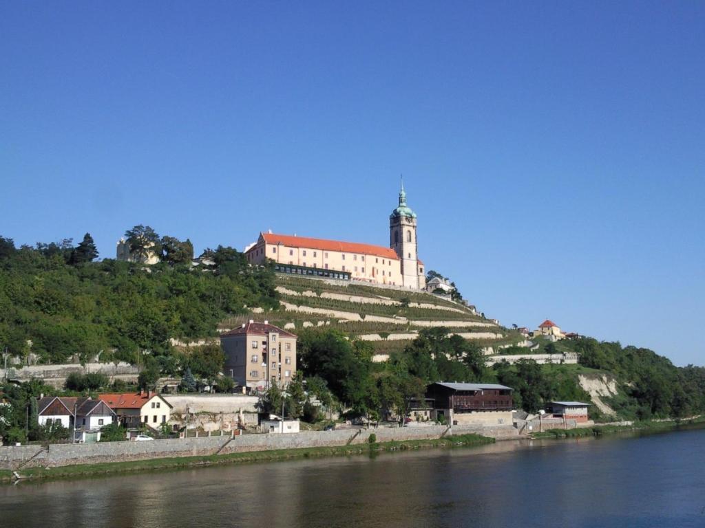 Hotel Jaro Мельник Екстер'єр фото